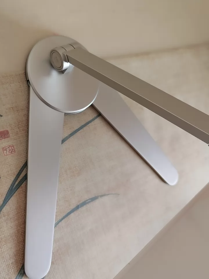 Giá đỡ đọc sách kiêm giá đỡ ipad và điện thoại