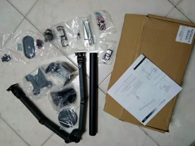 Hình ảnh thực tế giá đỡ 2 màn hình ST2